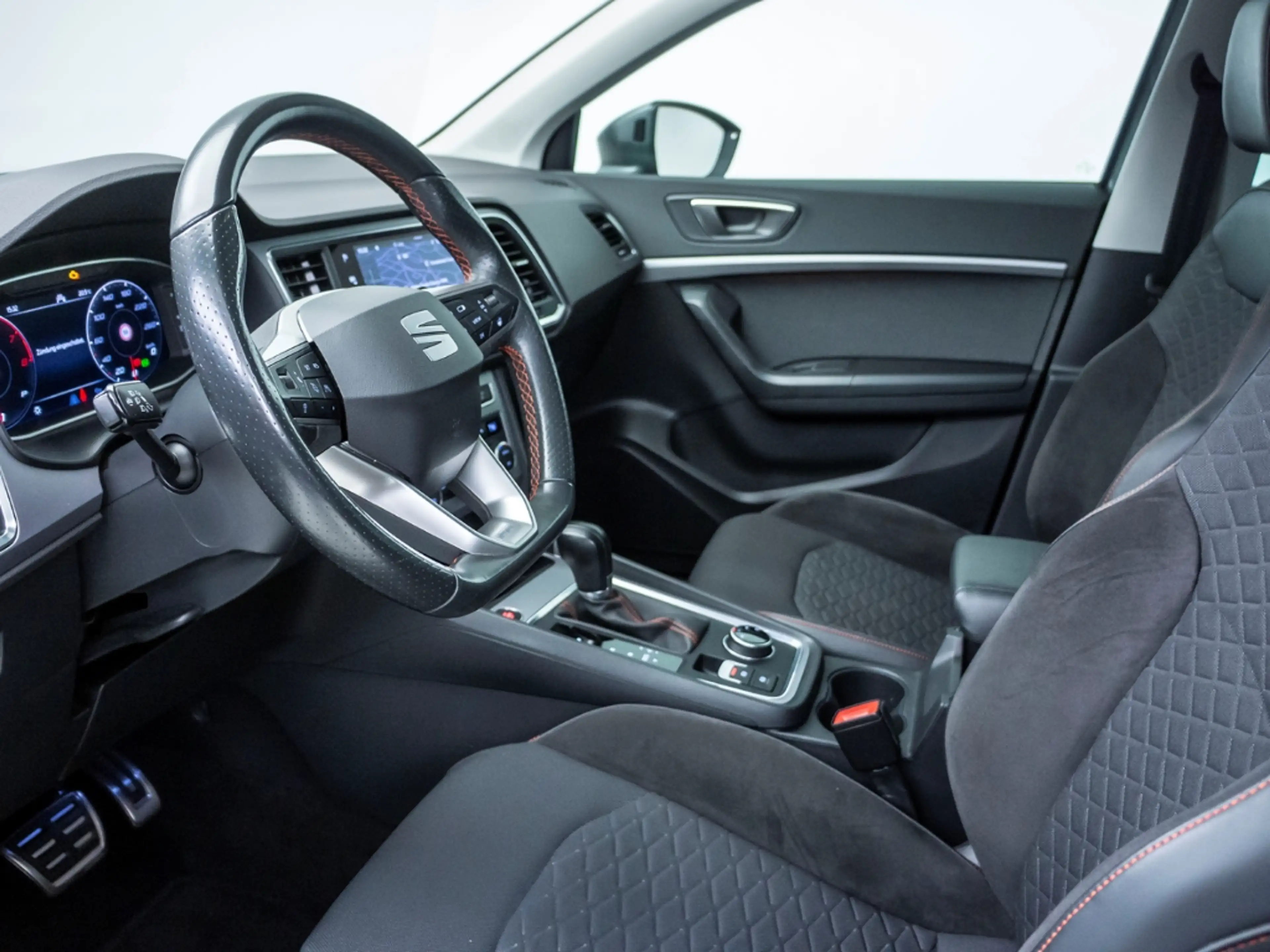 SEAT Ateca FR Automatik Navi AHK Freispreche Bordcomputer (1 — photo 17