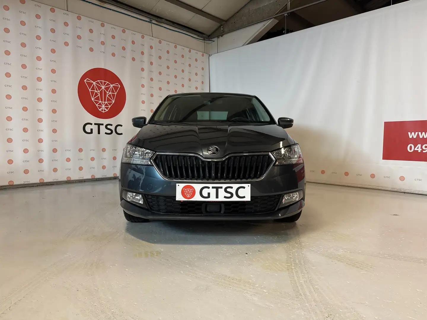 Skoda Fabia Fabia 1.0 MPI Ambition Grijs - 2