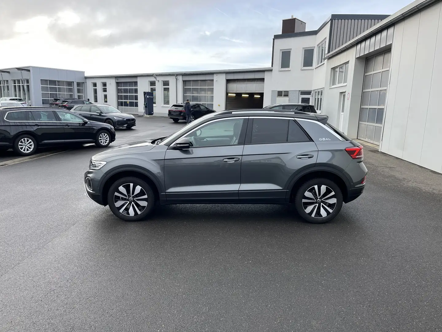 Volkswagen T-Roc 2.0 TDI DSG Life GOAL 188€ m. 20% Anzahlung AHK Gris - 2