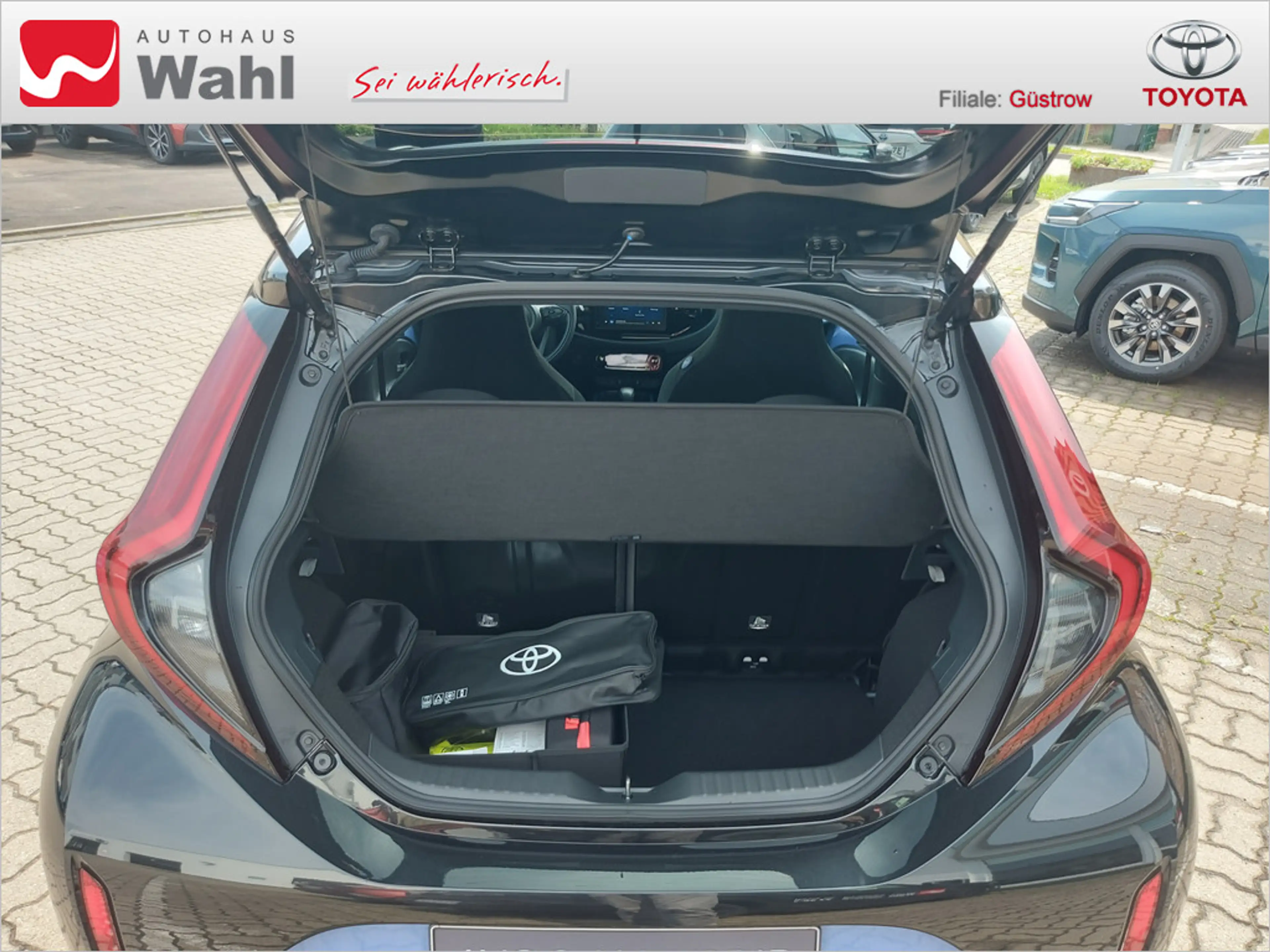 Toyota Aygo X 1.5 Hybrid Teamplayer — photo 12