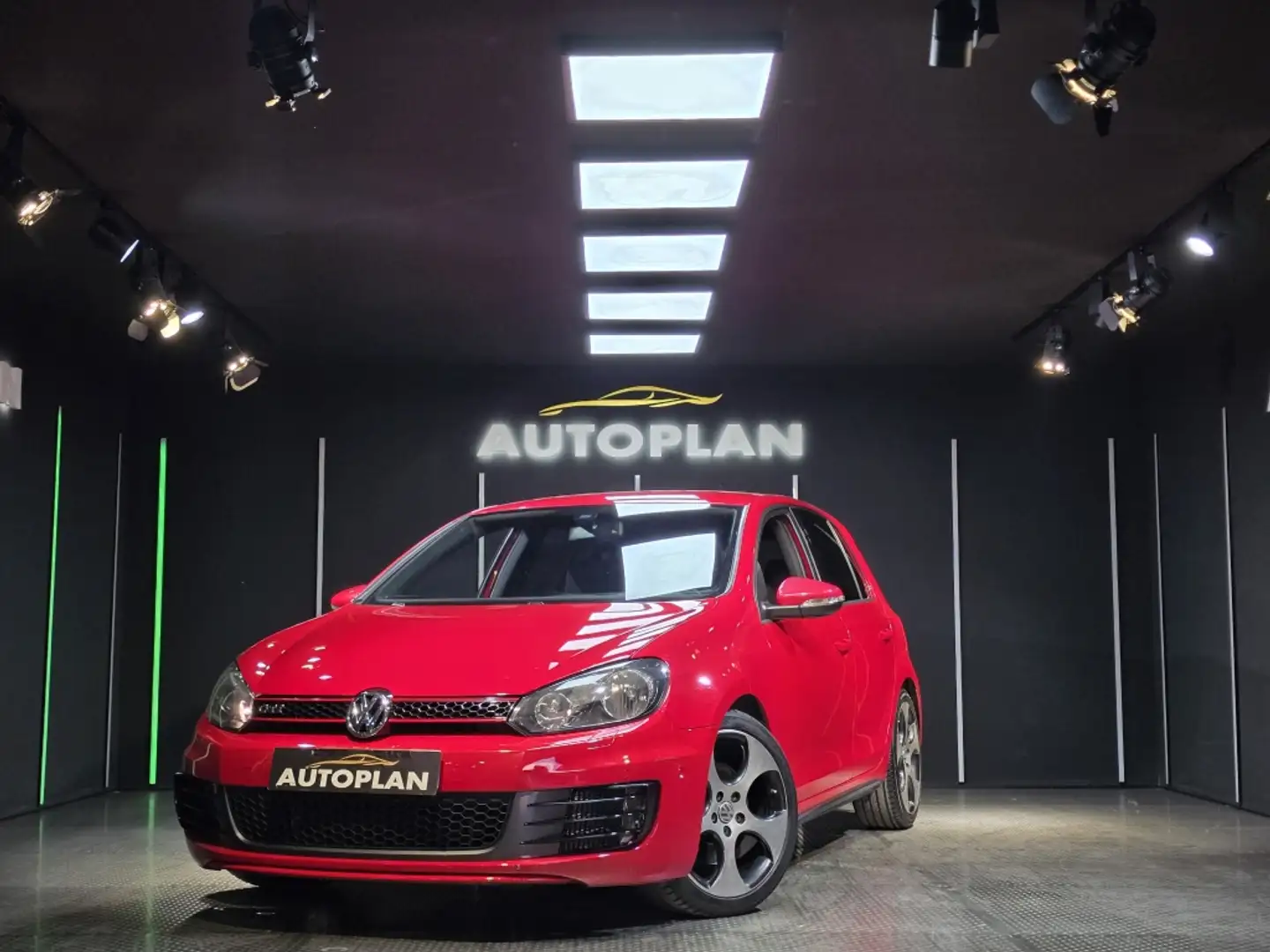 Volkswagen Golf GTI 2.0 TSI Rouge - 1