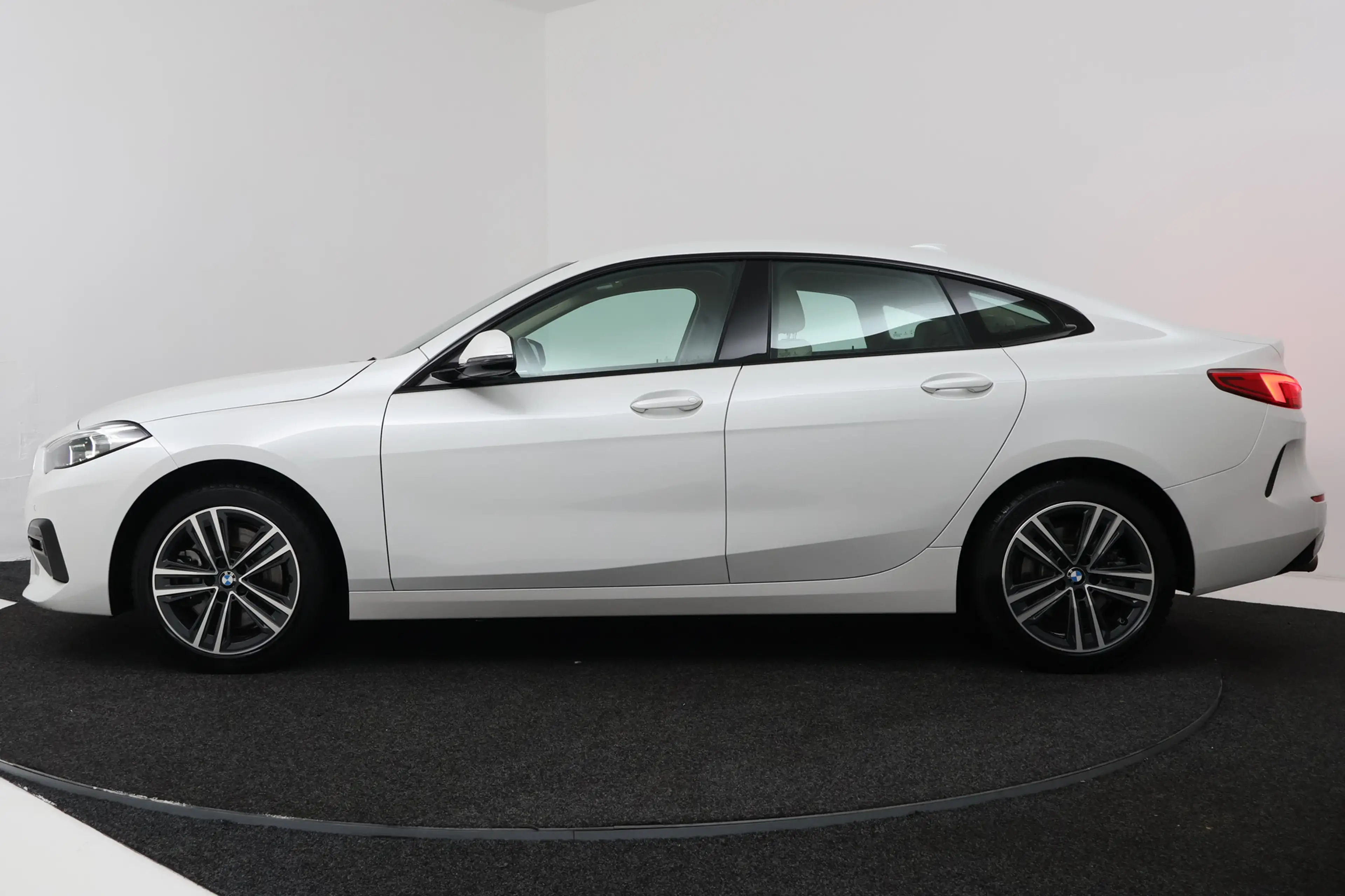 BMW 220 2-serie Gran Coupé 220i Business Edition (CRUISE C — photo 2