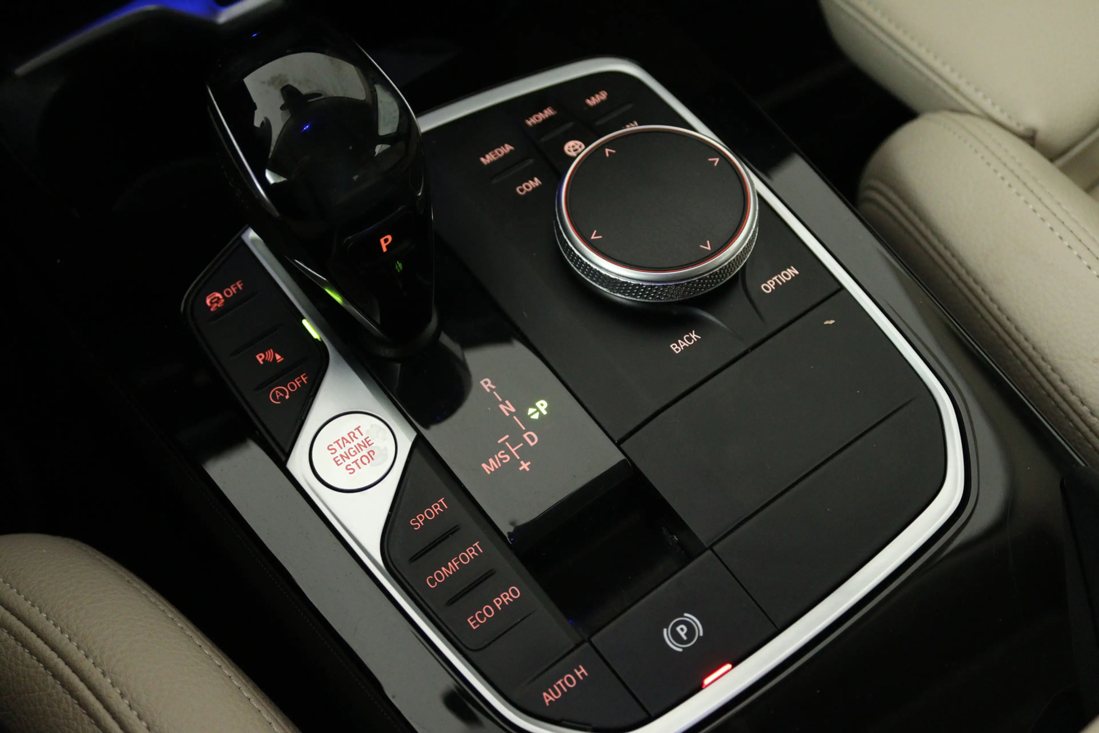 BMW 220 2-serie Gran Coupé 220i Business Edition (CRUISE C — photo 17