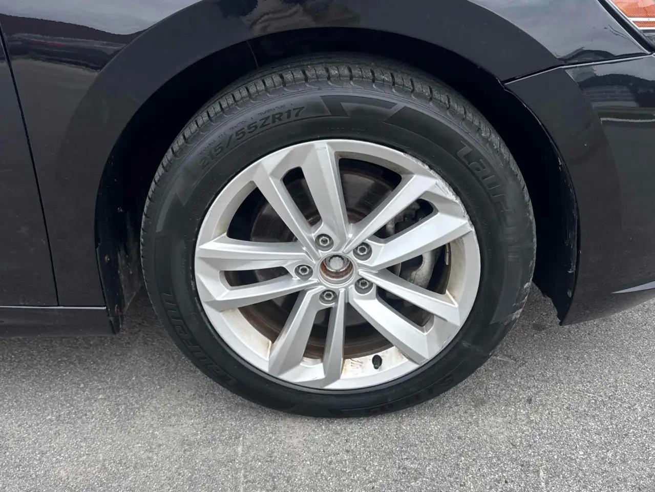 Volkswagen Passat снимка Volkswagen Passat
