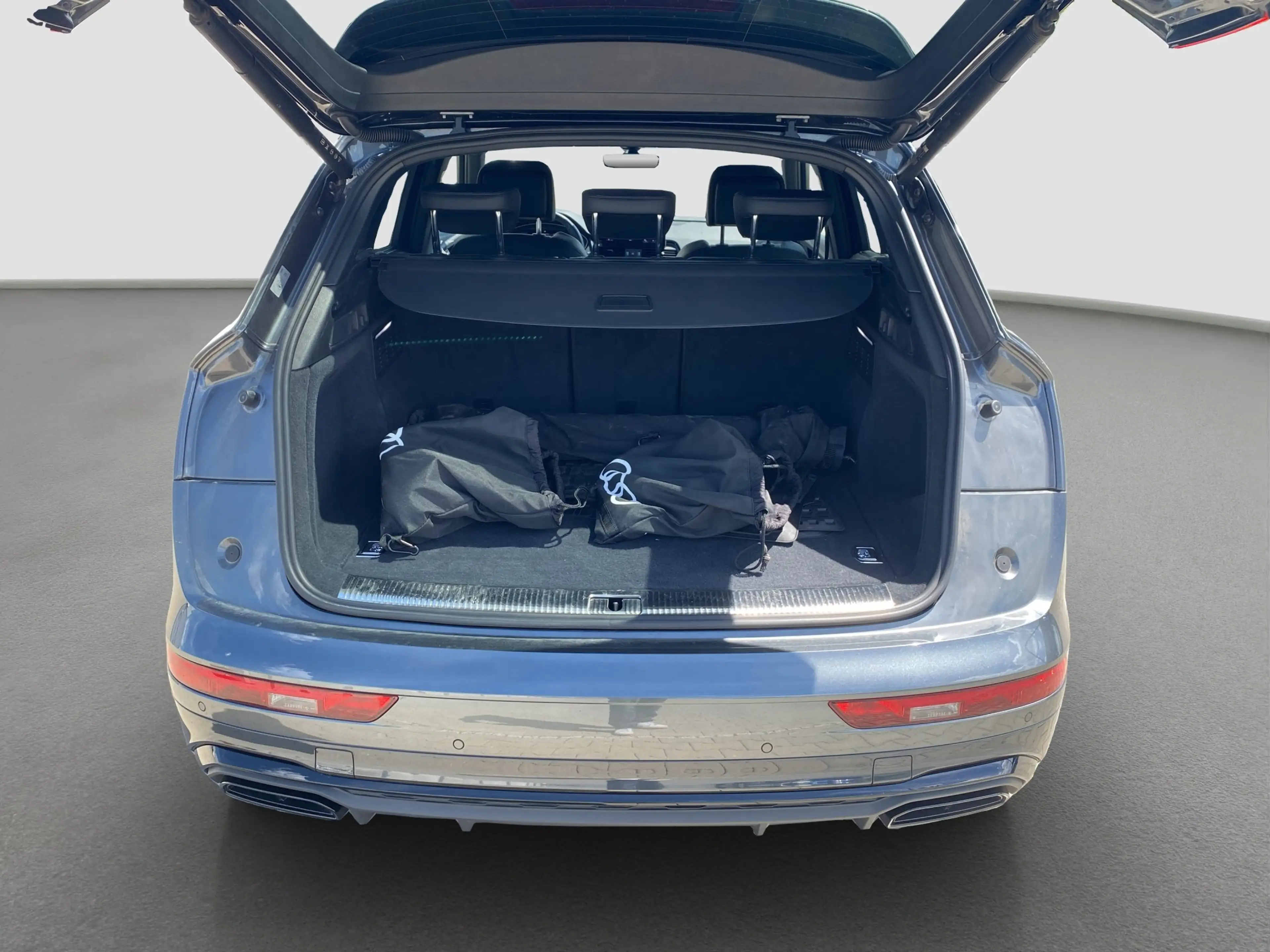 Audi Q5 55 2.0 TFSI e quattro S-Line Matrix SpurAss B&O — photo 9