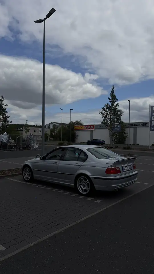 BMW 328i, foto 2