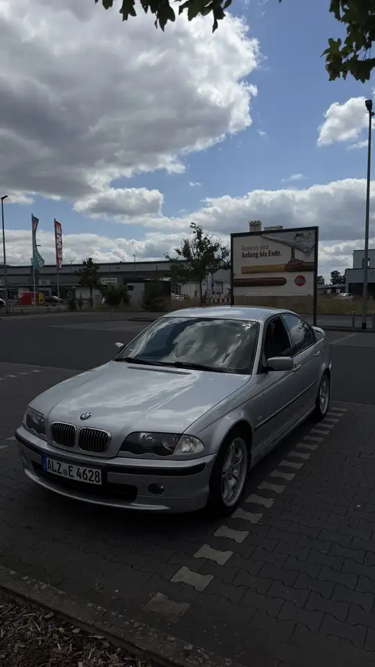 BMW 328i, foto 1