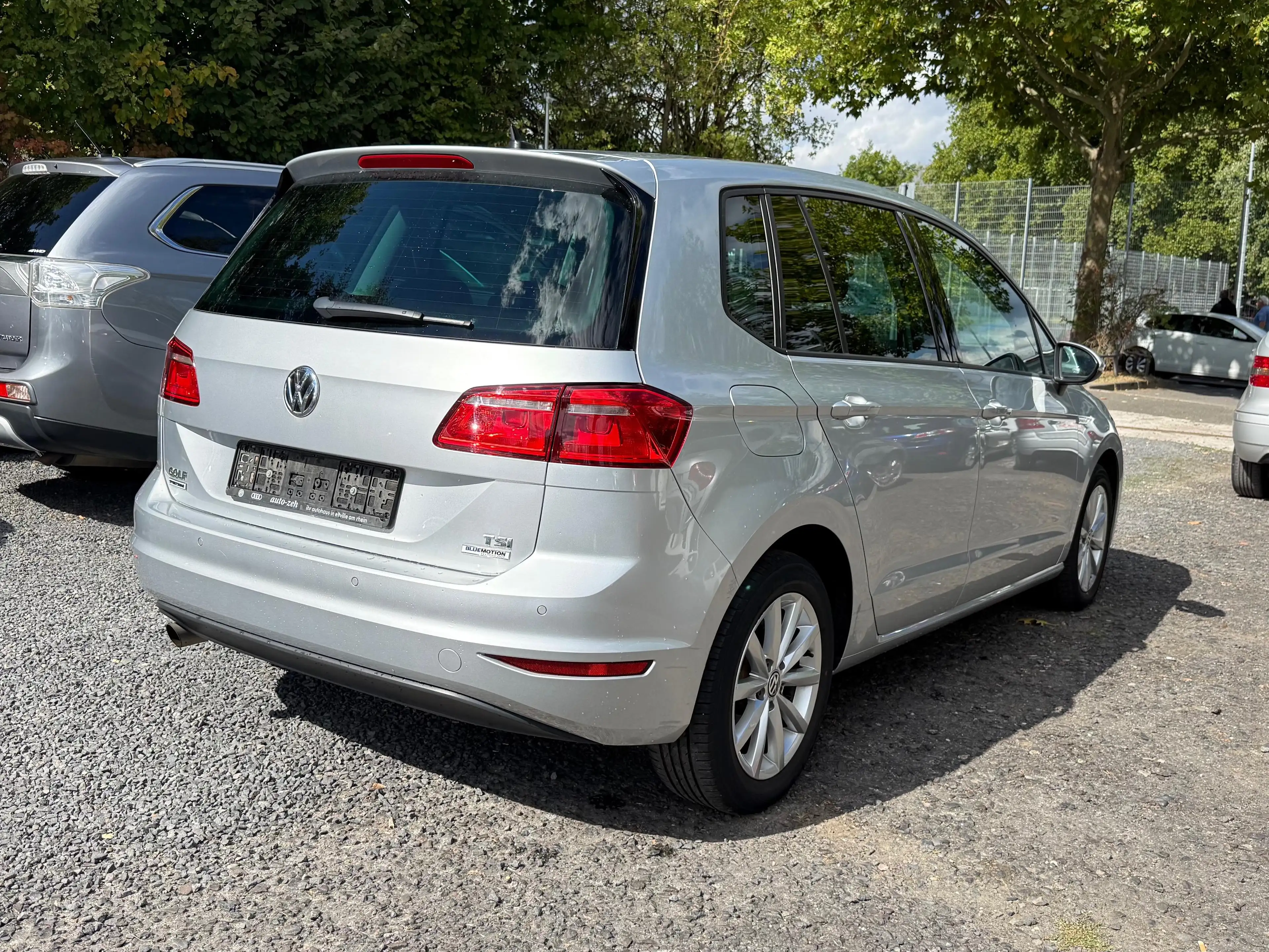 Volkswagen Golf Sportsvan Golf VII Sportsvan 1.2 TSI (BlueMotion Technology) DSG Trendline — photo 4