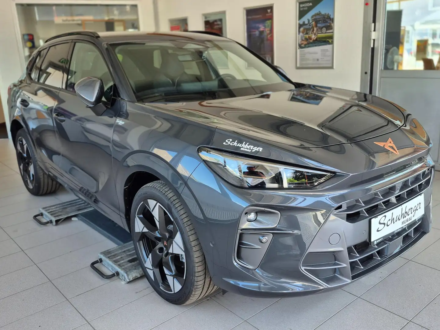 CUPRA Terramar 1.5 eTSI 110 kW Grau - 2