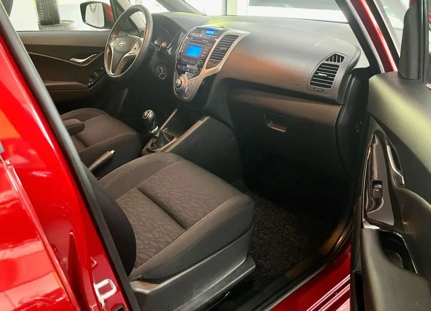 Hyundai iX20 1.4 90 CV Rojo - 2