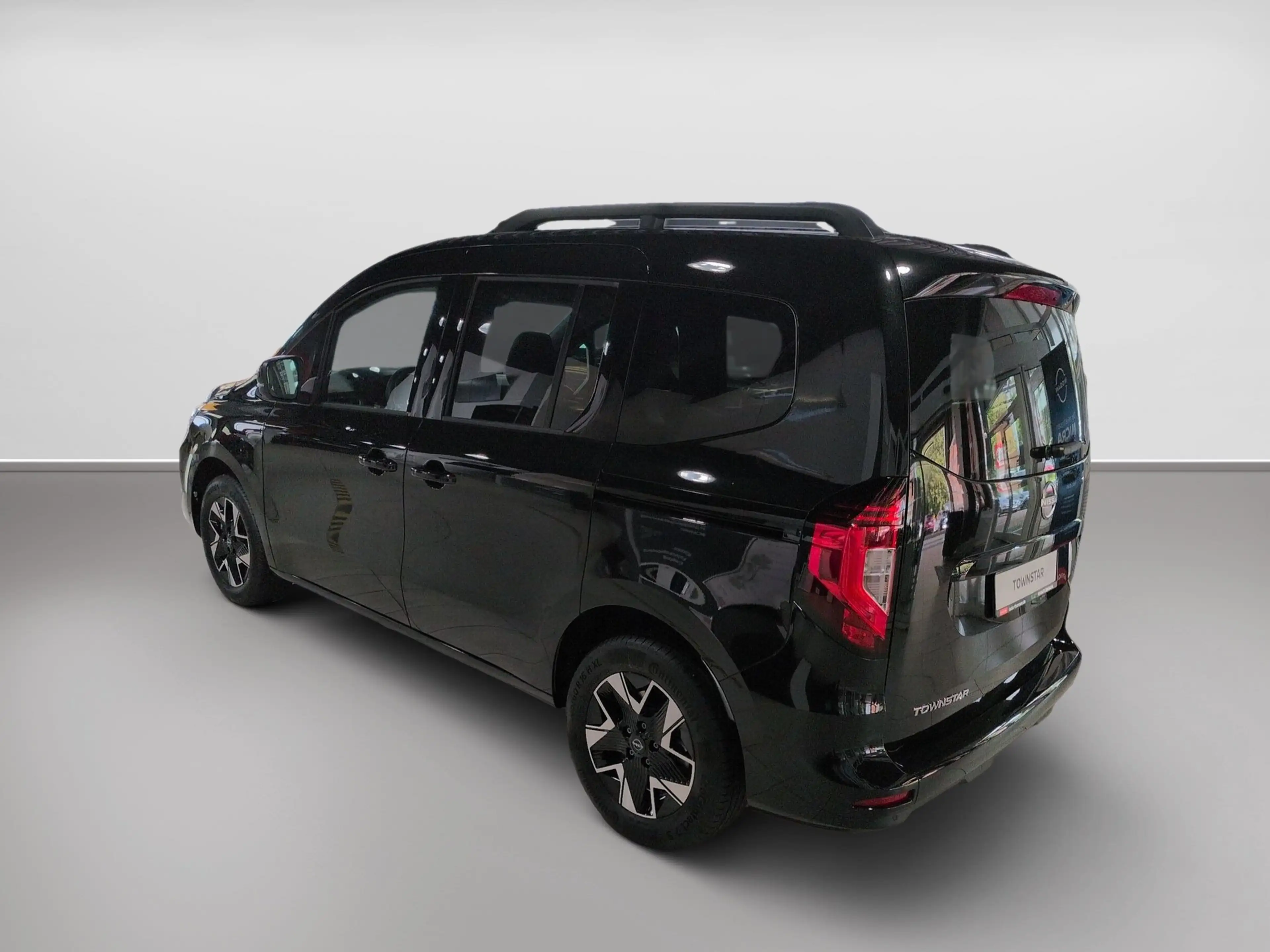 Nissan Townstar Kombi DIG-T 130 L1 2.0t Tekna Aut. — photo 5