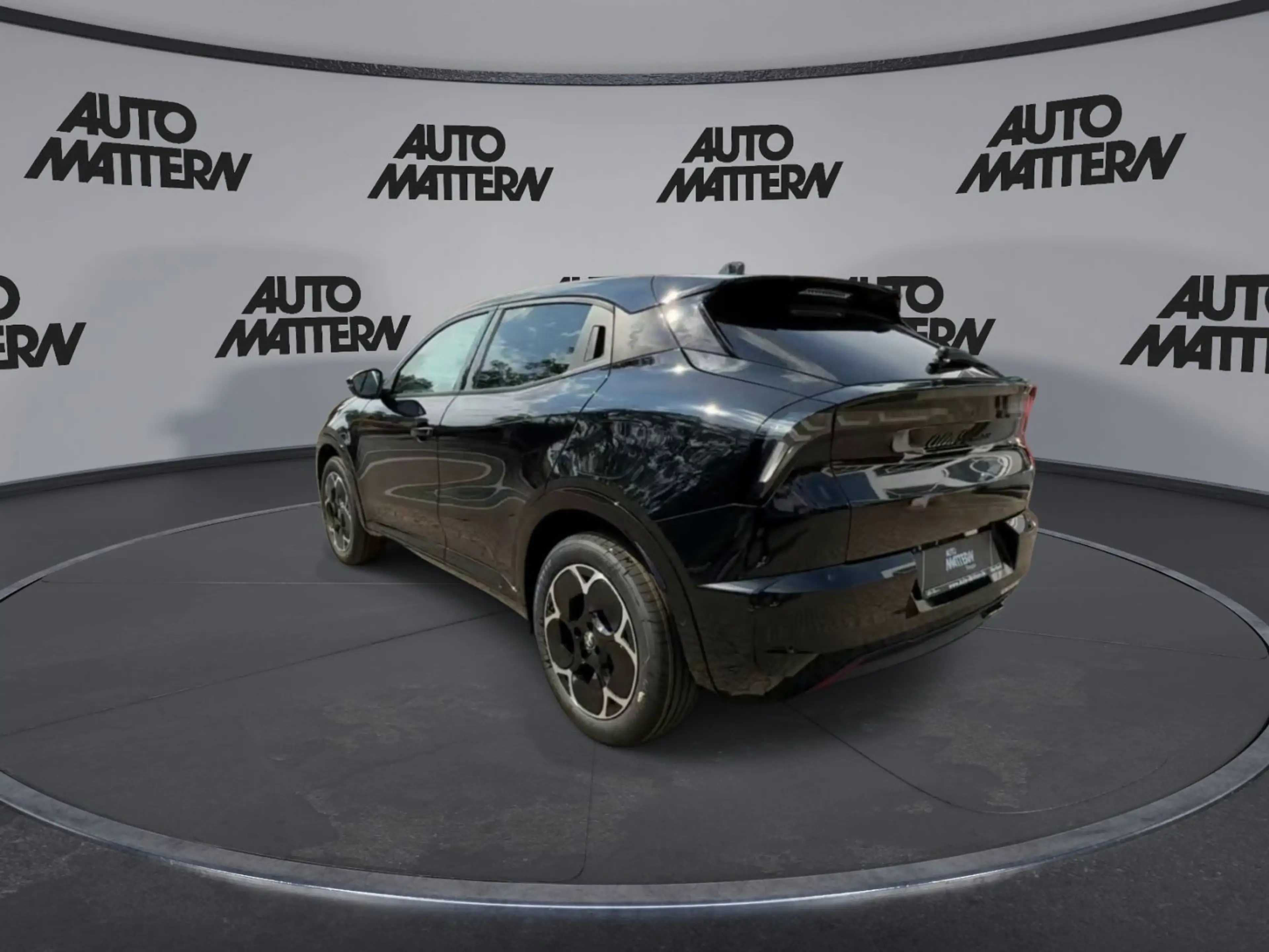 Alfa Romeo Junior 1.2 VGT Mild Hybrid Ti +18" +Tech-Paket — photo 6