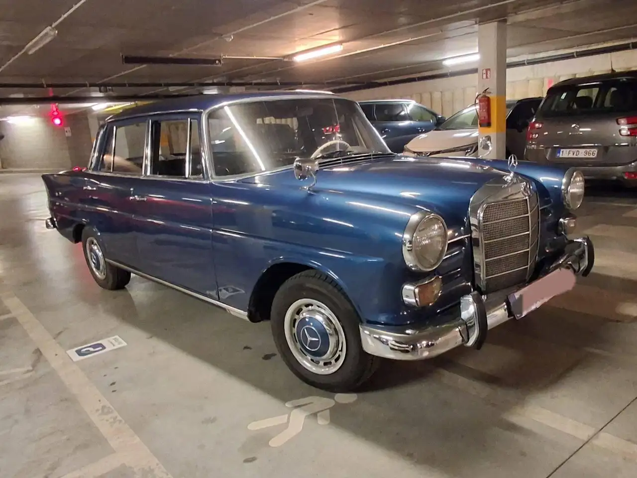 Mercedes-Benz 200, foto 11