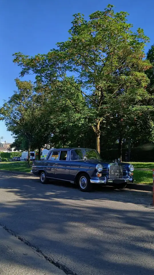 Mercedes-Benz 200, foto 8