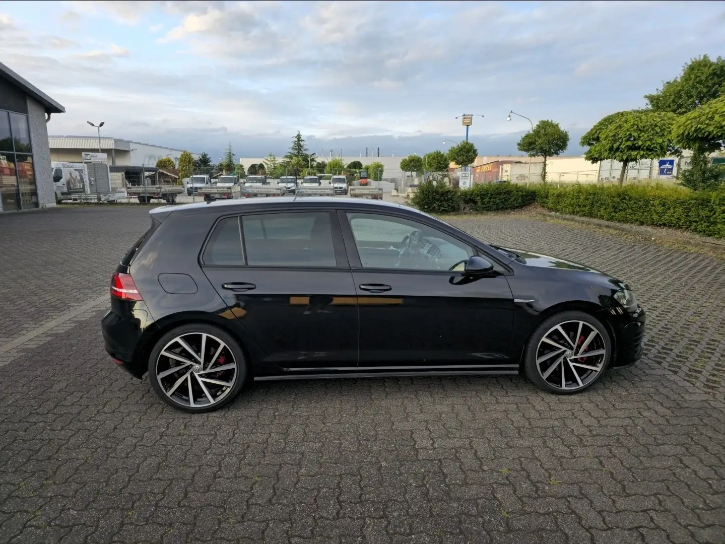 Volkswagen Golf GTD Sport & Sound - 2