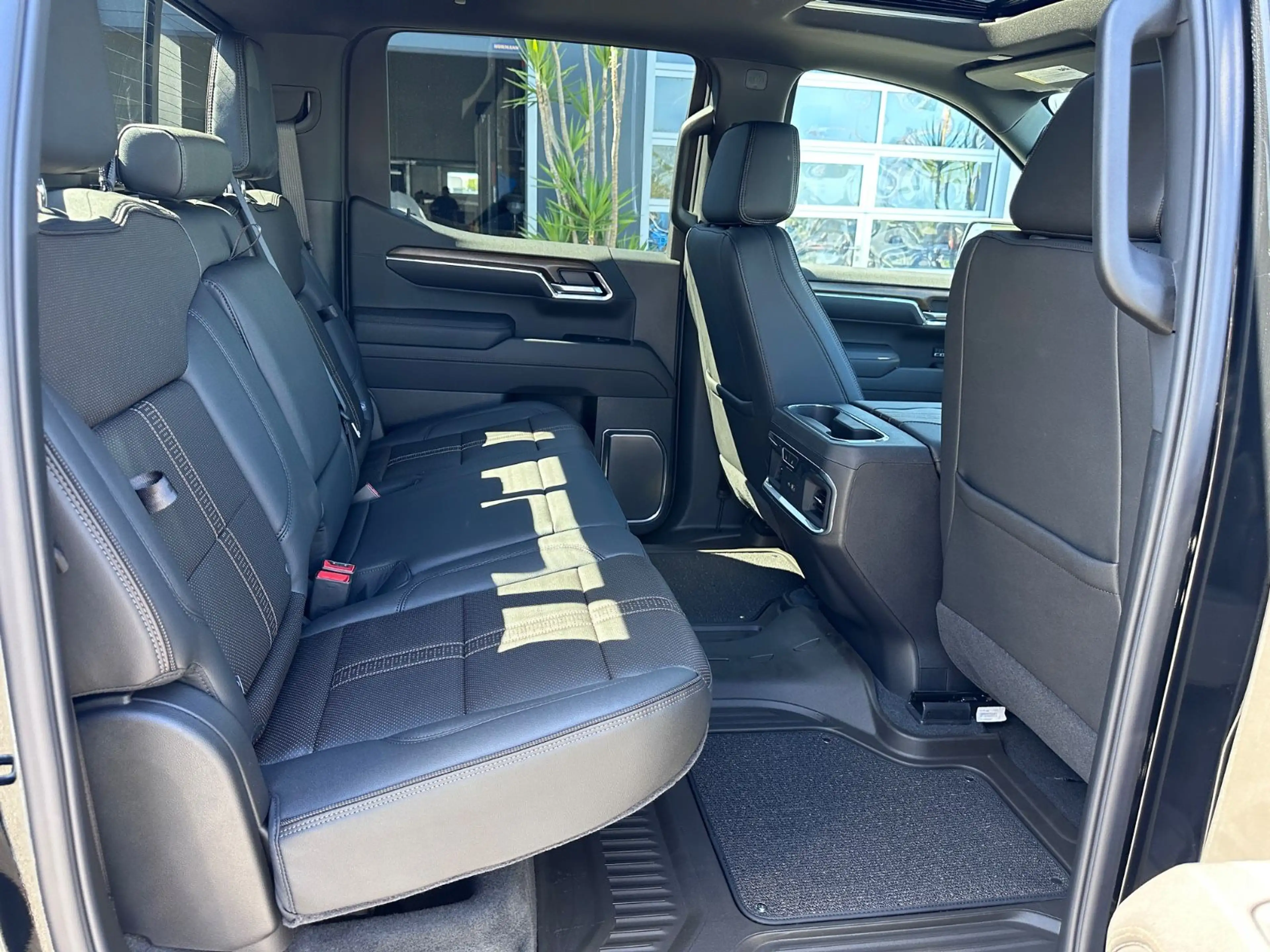 Chevrolet Silverado SILVERADO HIGH COUNTRY 2025 48 MONATE GARANTIE — photo 14