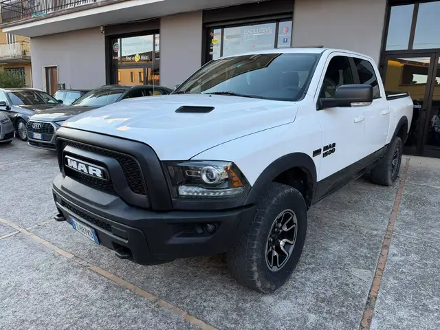 Dodge RAM 1500 5.7 V8 Quad Cab MB LaRamie Gpl 395cv at8