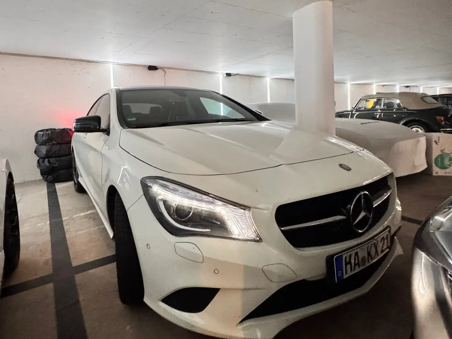 Mercedes-Benz CLA 180 CLA 180 Urban Білий - 2