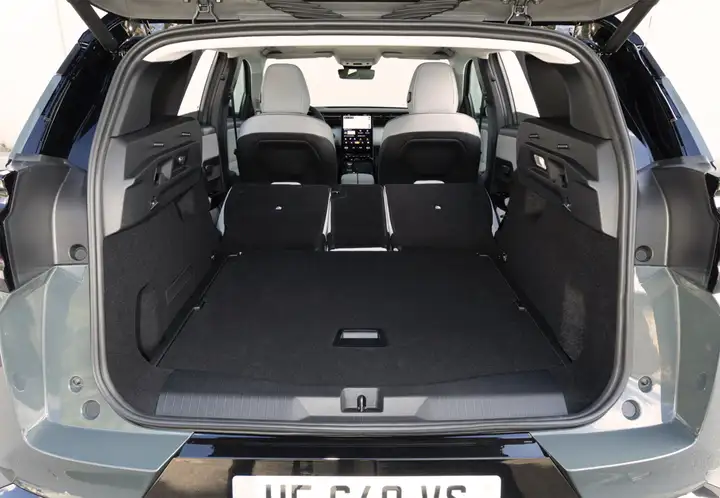 Citroën C5 Aircross Hybrid e-EAT8 Shine Pack 2023, foto 23