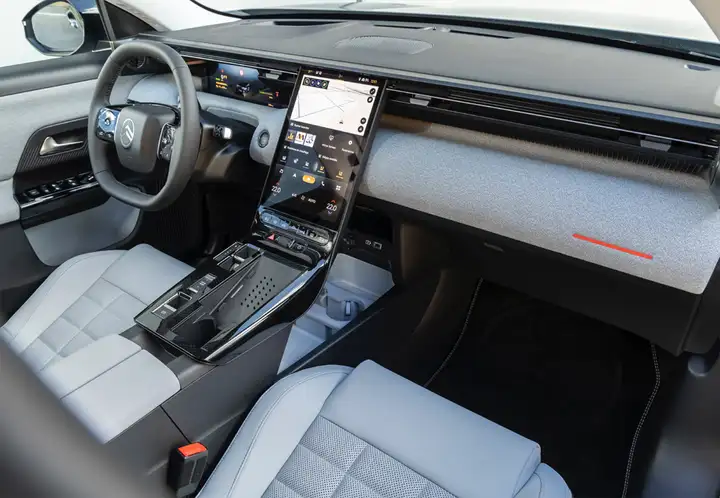 Citroën C5 Aircross Hybrid e-EAT8 Shine Pack 2023, foto 12
