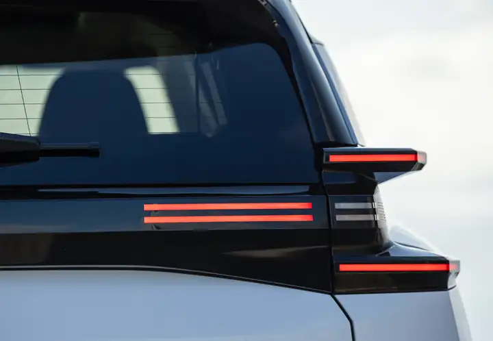 Citroën C5 Aircross Hybrid e-EAT8 Shine Pack 2023, foto 27