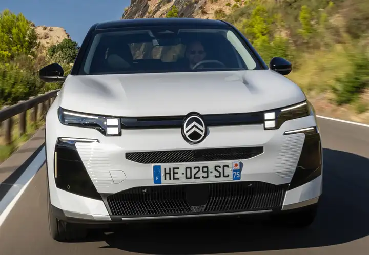 Citroën C5 Aircross Hybrid e-EAT8 Shine Pack 2023, foto 4