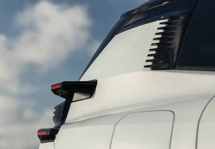 Citroën C5 Aircross Hybrid e-EAT8 Shine Pack 2023, foto 30