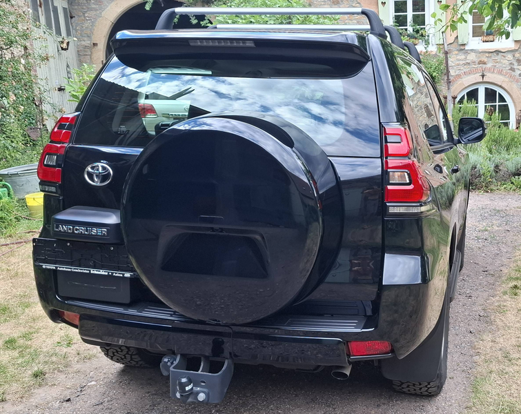 Toyota Land Cruiser 2.8 D-4D AUTOM eSD AHK ORIGINAL NUR 19 000KM! TOP! STANDHEIZUNG! — photo 4