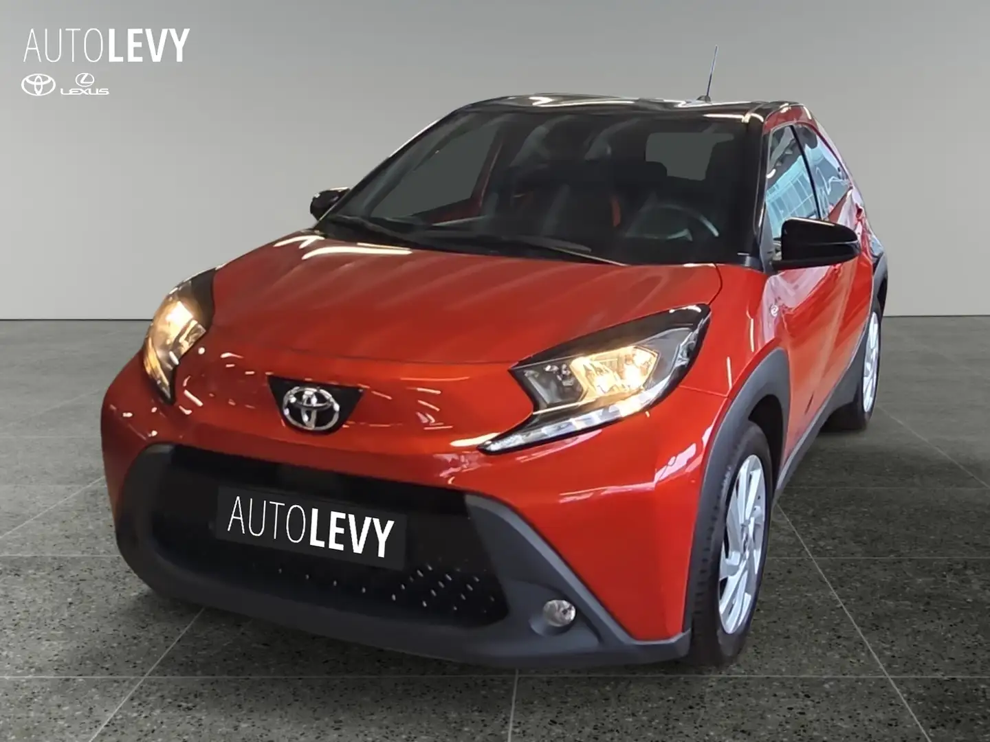 Toyota Aygo X 1.0 Pulse Autom +Allwetter.+CarPlay+Kamera Piros - 1