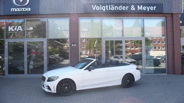 Mercedes-Benz C 220 D Cabrio Autom. AMG Line Night P. Komfort