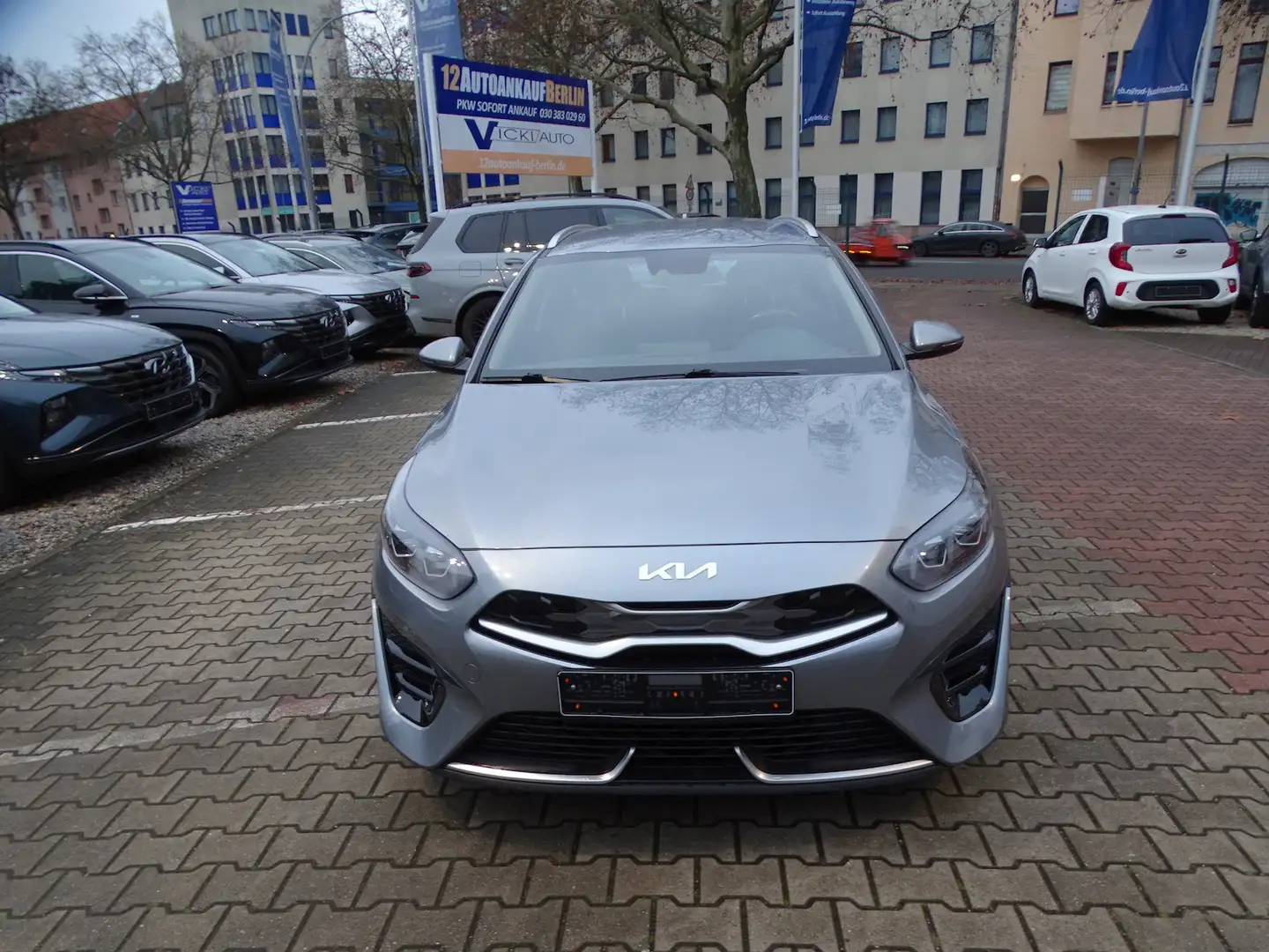 Kia Ceed SW / cee'd SW cee´d Sportswagon 1.6 Plug-in Hybrid Automatik , K Gris - 2