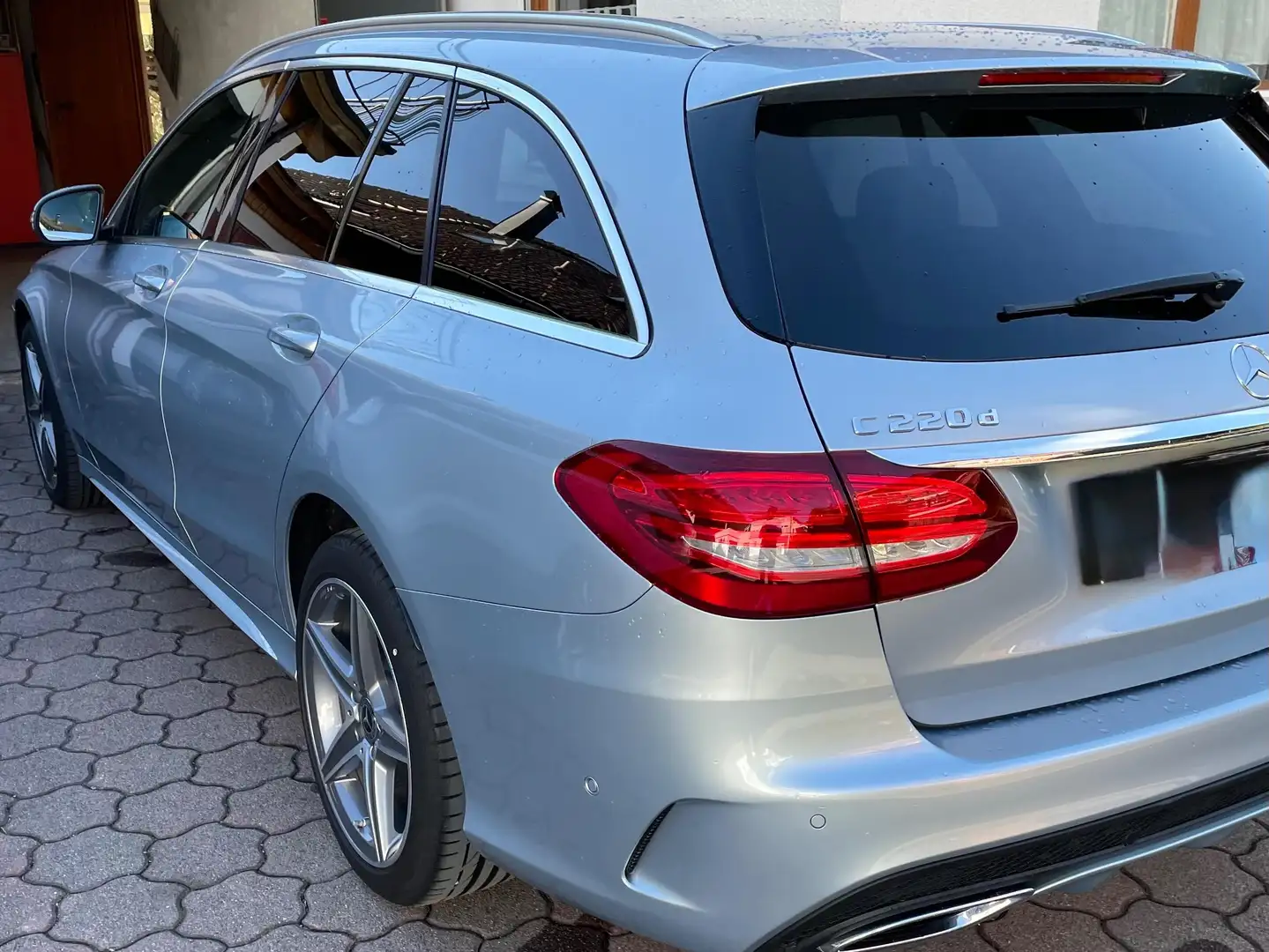 Mercedes-Benz C 220 C 220 d T 4MATIC Austria Edition AMG Line Aut. Austria Edition AMG Line Grau - 1