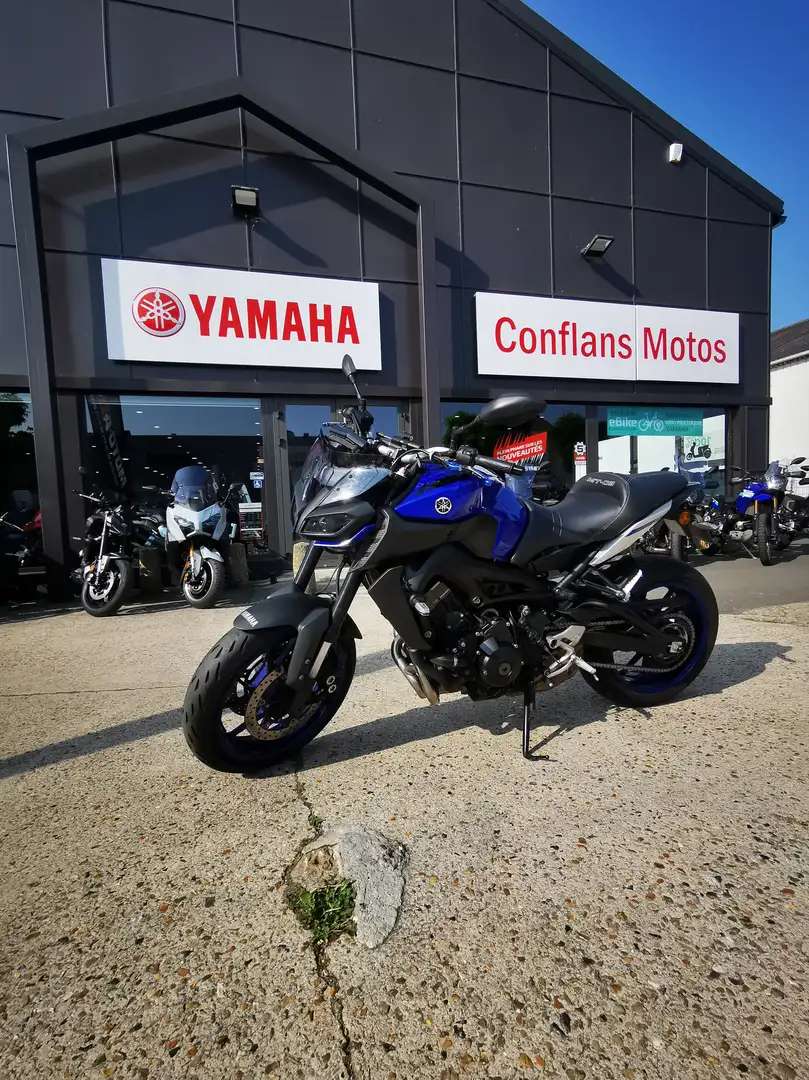 Yamaha MT-09 Bleu - 1
