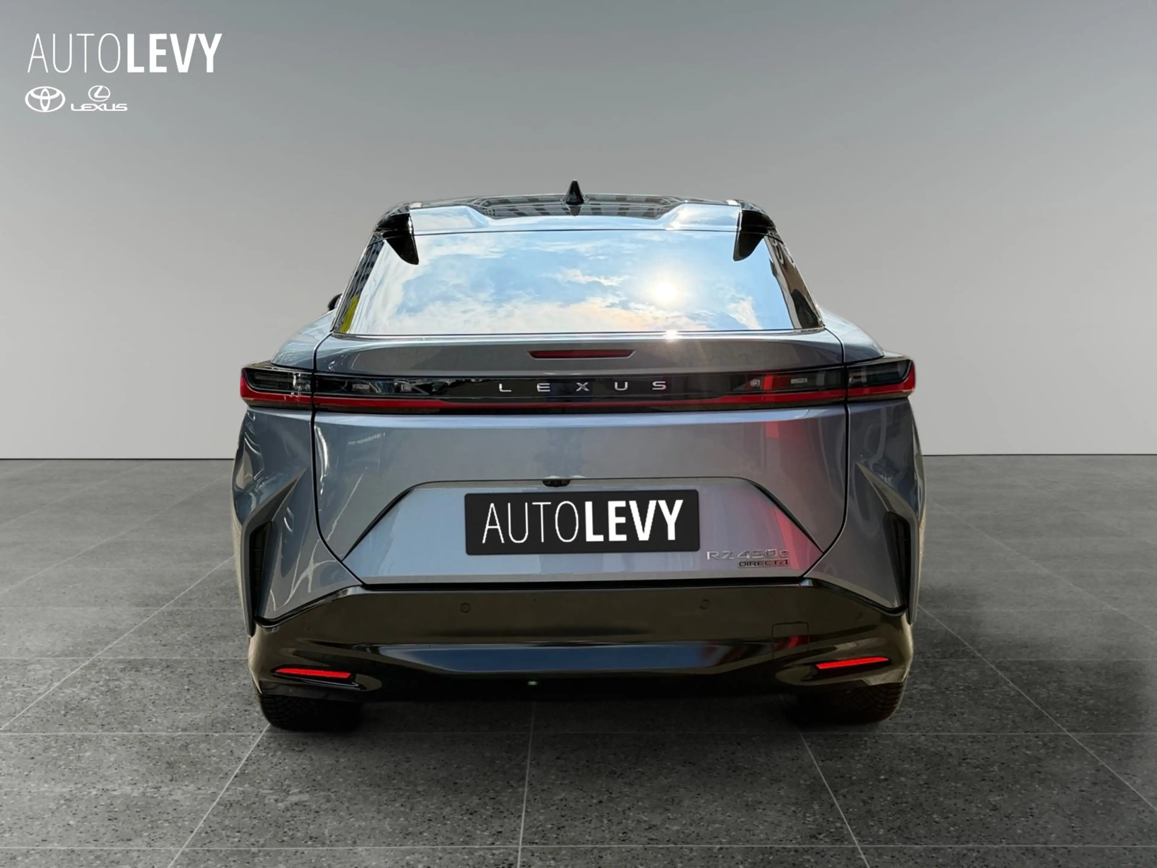 Lexus RZ 450e Luxury Line +Voll+Pano+Design+360+HeadUp+ — photo 5