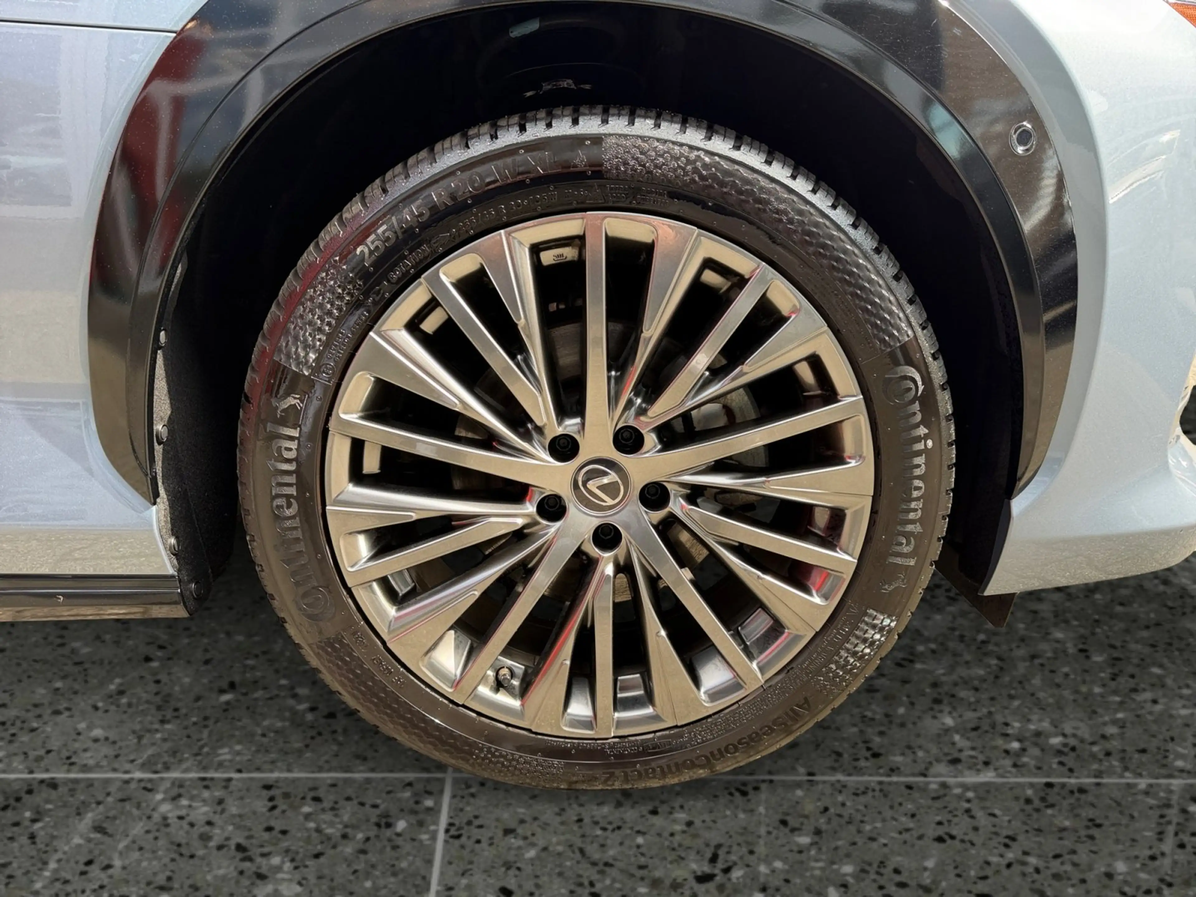 Lexus RZ 450e Luxury Line +Voll+Pano+Design+360+HeadUp+ — photo 15