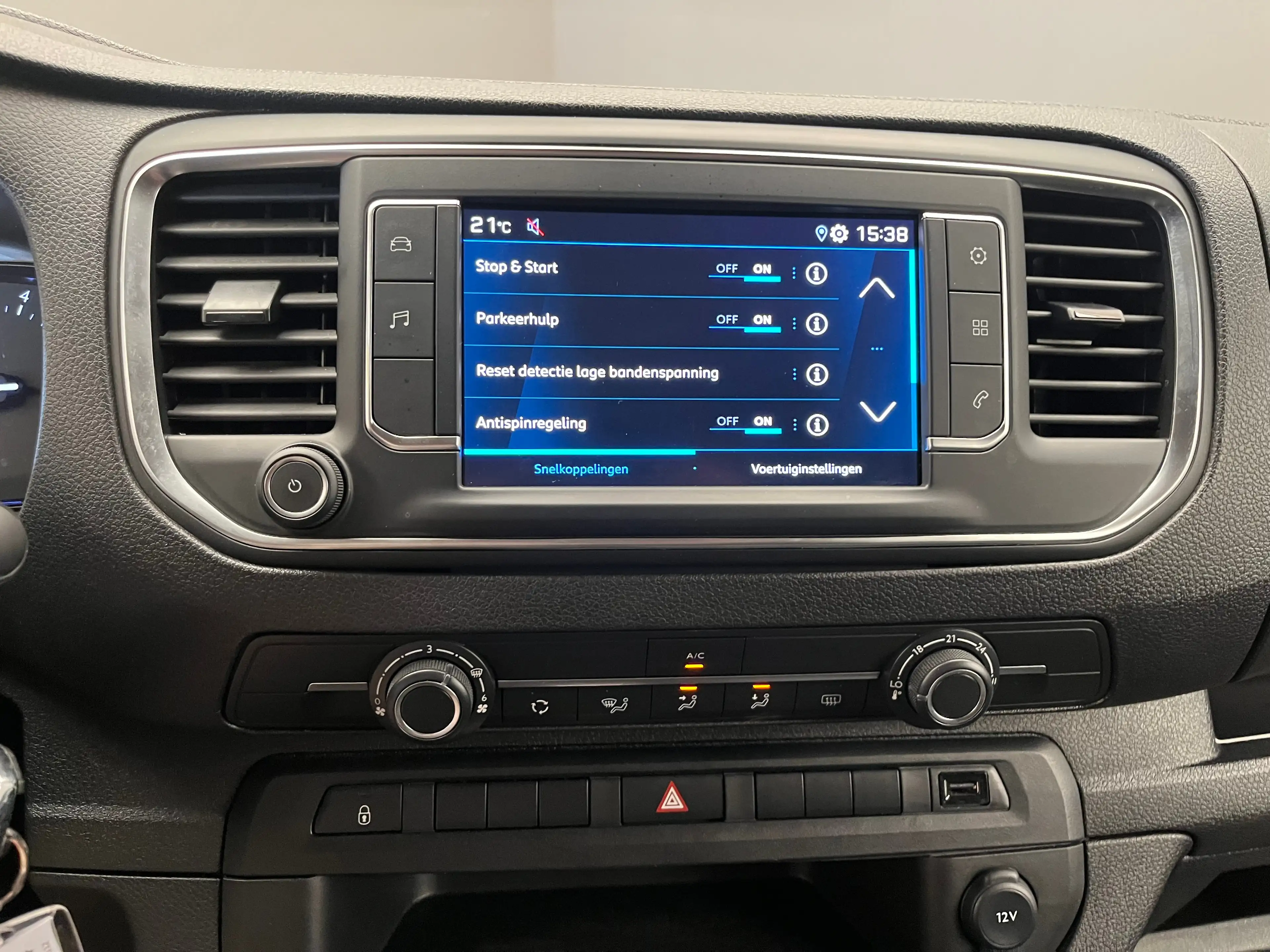 Peugeot Expert 2.0 BlueHDI 145 S&S DC | Carplay | Airco | Dubbele — photo 4
