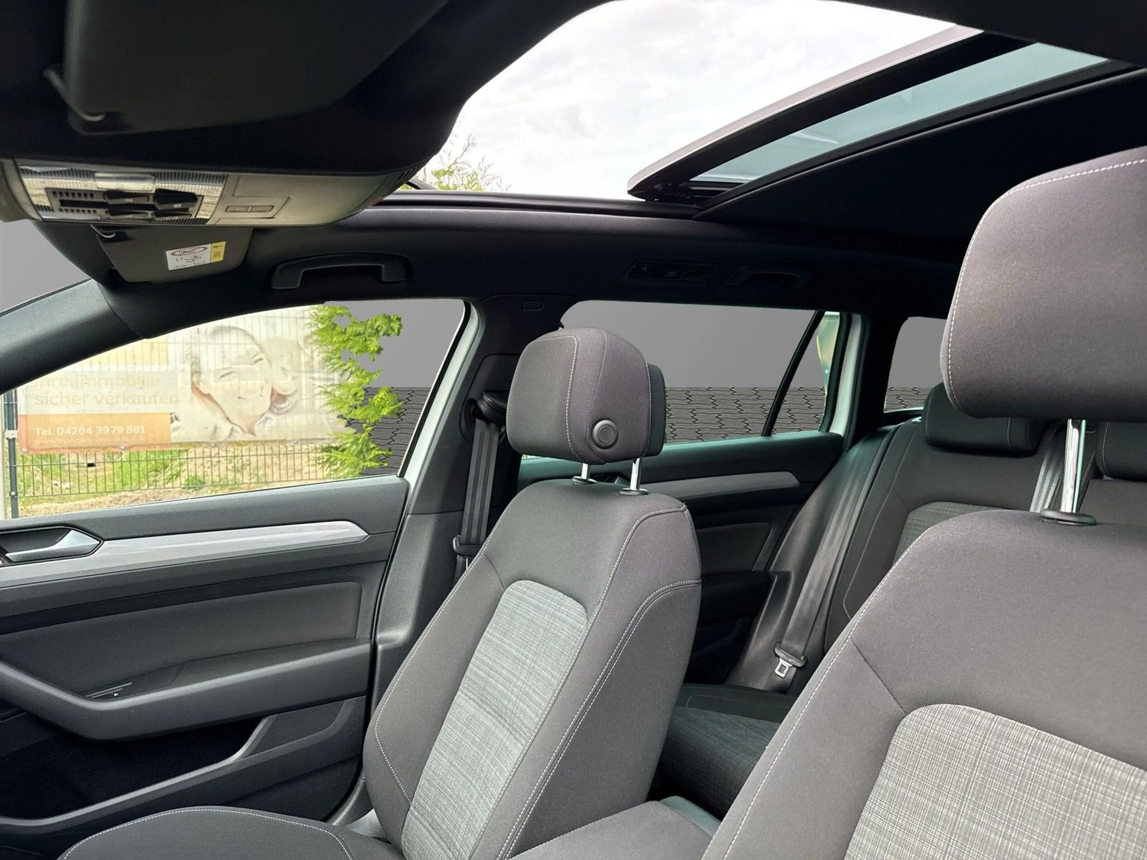 Volkswagen Passat Variant Business*Pano*Kamera*Carplay*LED* — photo 15