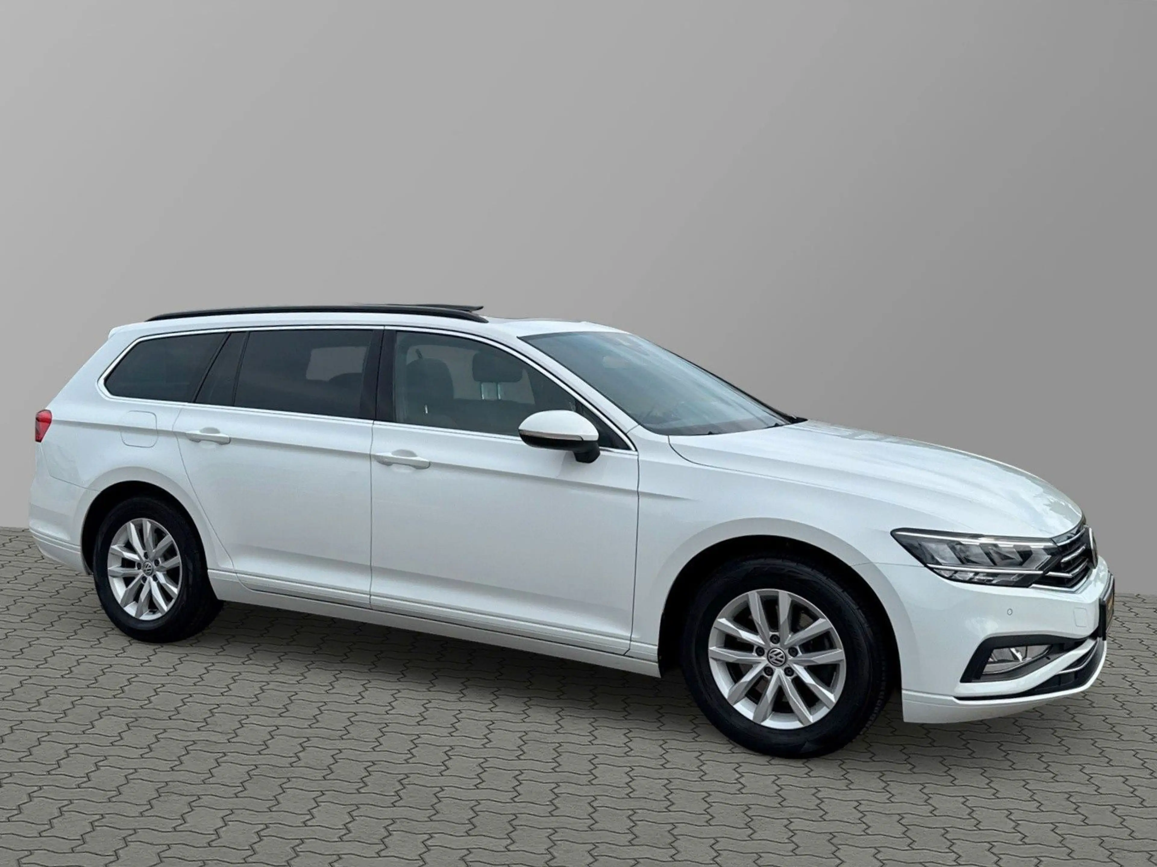 Volkswagen Passat Variant Business*Pano*Kamera*Carplay*LED* — photo 2