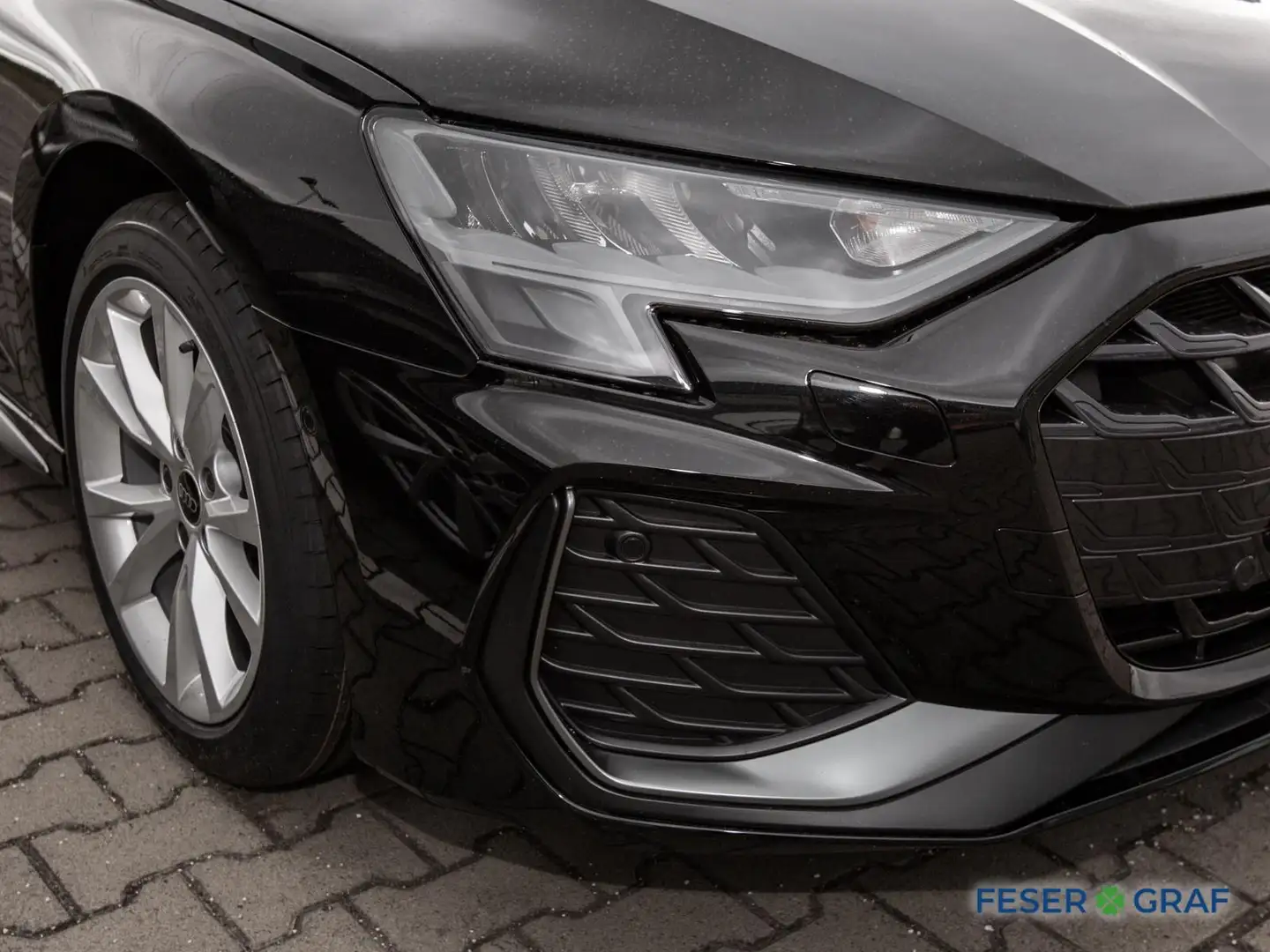 Audi A3 35 TFSI S-line Stronic,LED,Navi+,VC Schwarz - 2