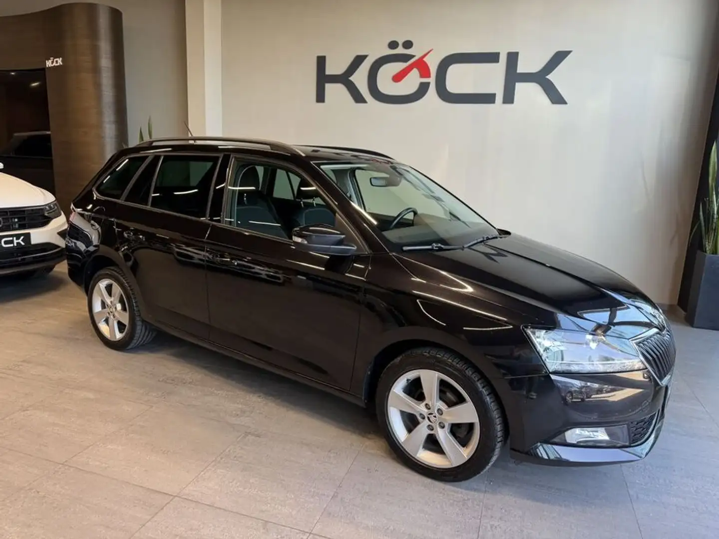 Skoda Fabia Style Schwarz - 1