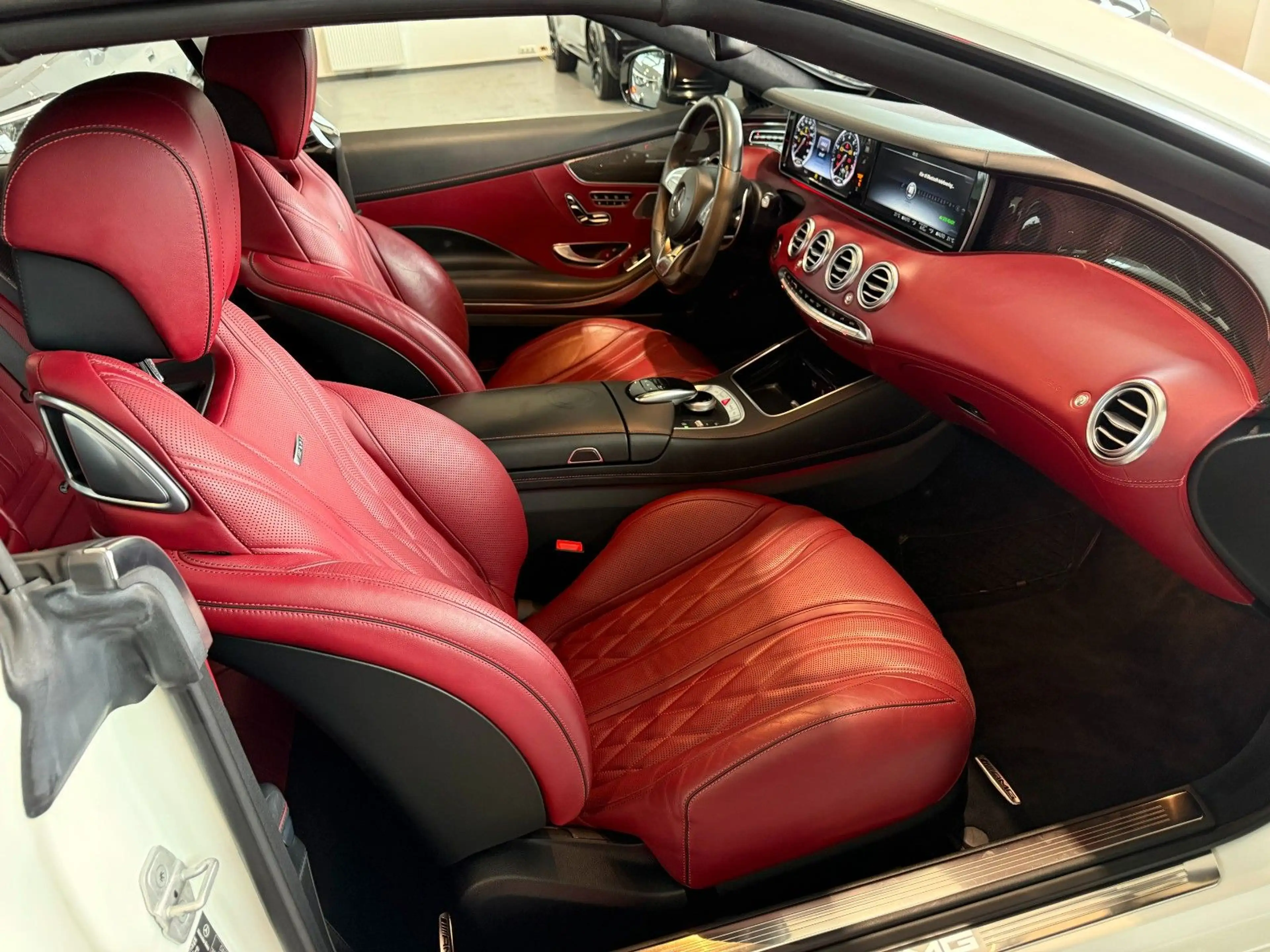 Mercedes-Benz S 63 AMG S Cabriolet S 4Matic BURMESTER/W.SCREEN — photo 9
