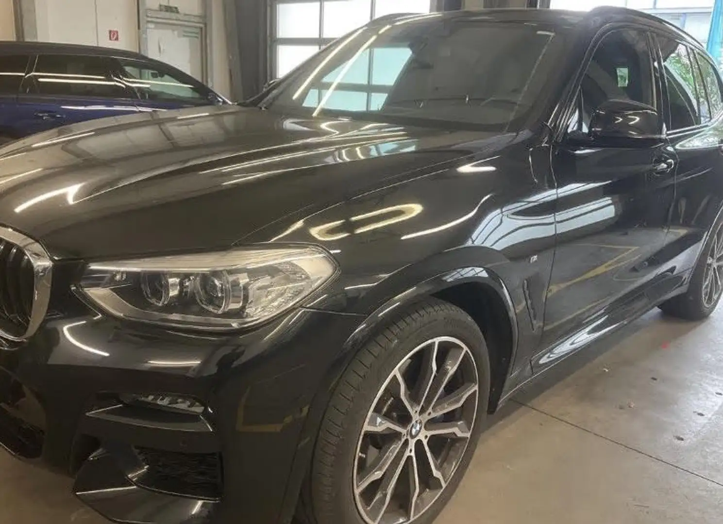 BMW X3 M SPORT Schwarz - 2
