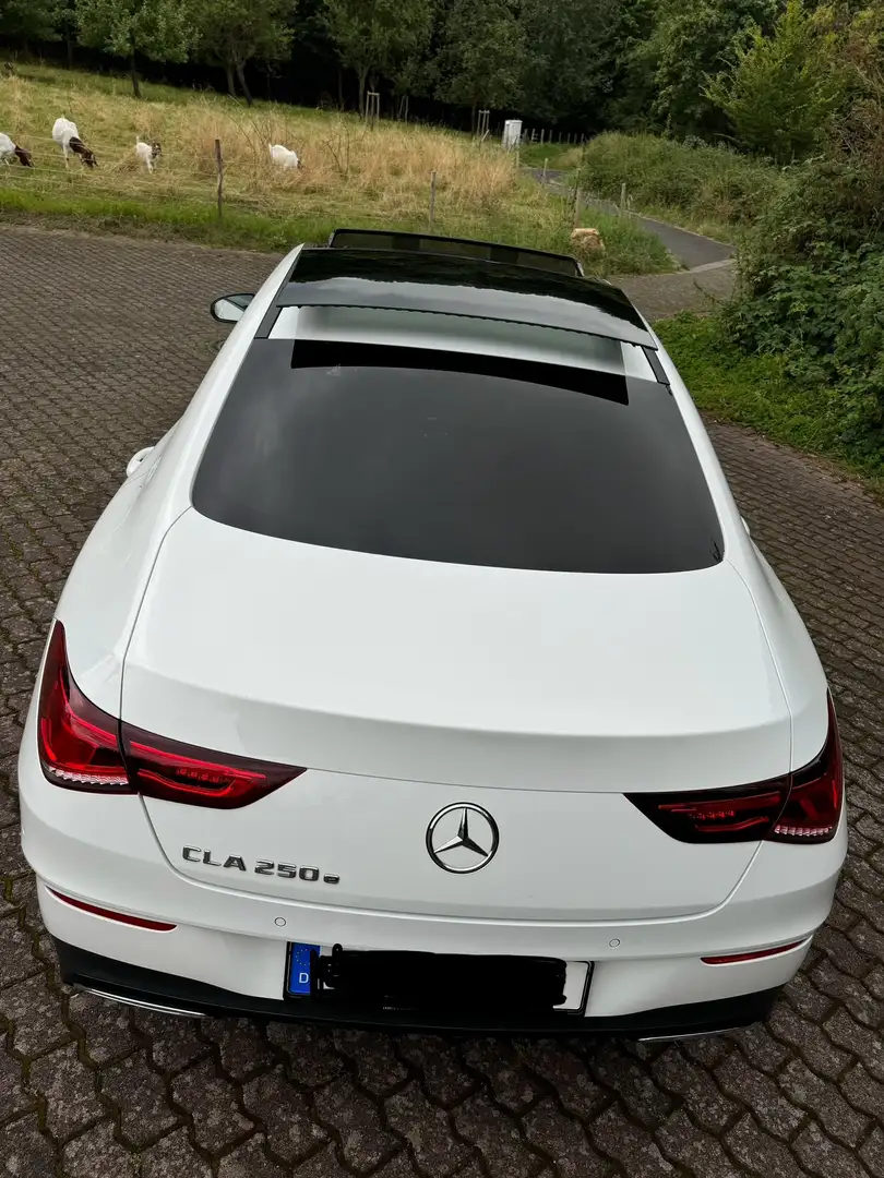 Mercedes-Benz CLA 250 CLA 250 e 8G-DCT Edition 2021 Weiß - 2