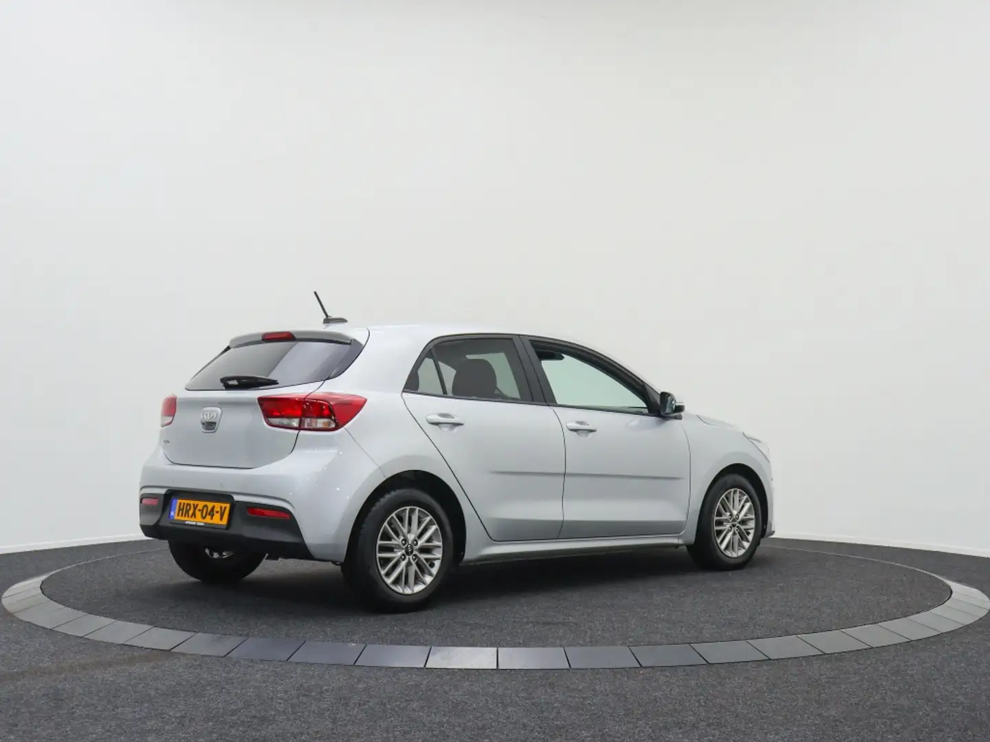 Kia Rio 1.0 T-GDi DynamicPlusLine | winterpakket | Leder | Grijs - 2