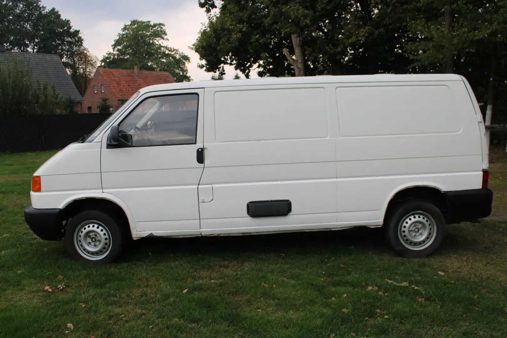Volkswagen T4 Kasten lang Weiß - 1