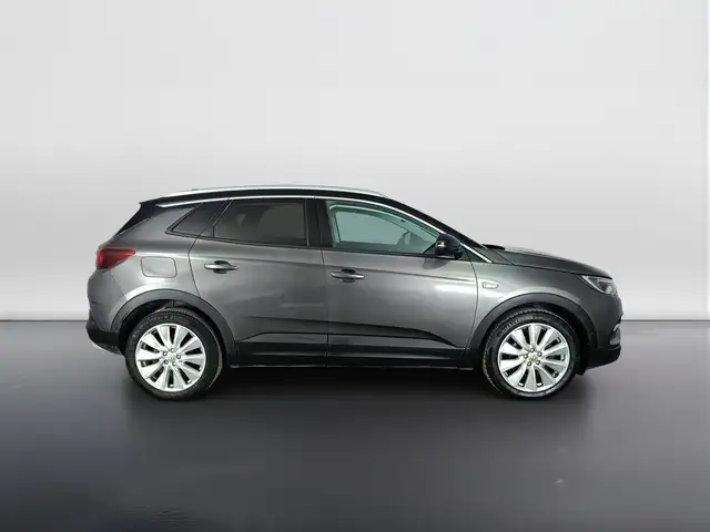 Opel Grandland X view 3