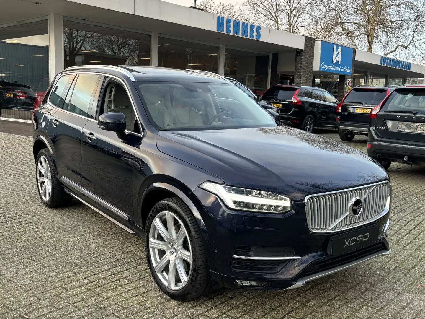 Volvo XC90 T6 AWD Inscription B&W HeadUp Luchtvering 360 Keyl Blau - 1