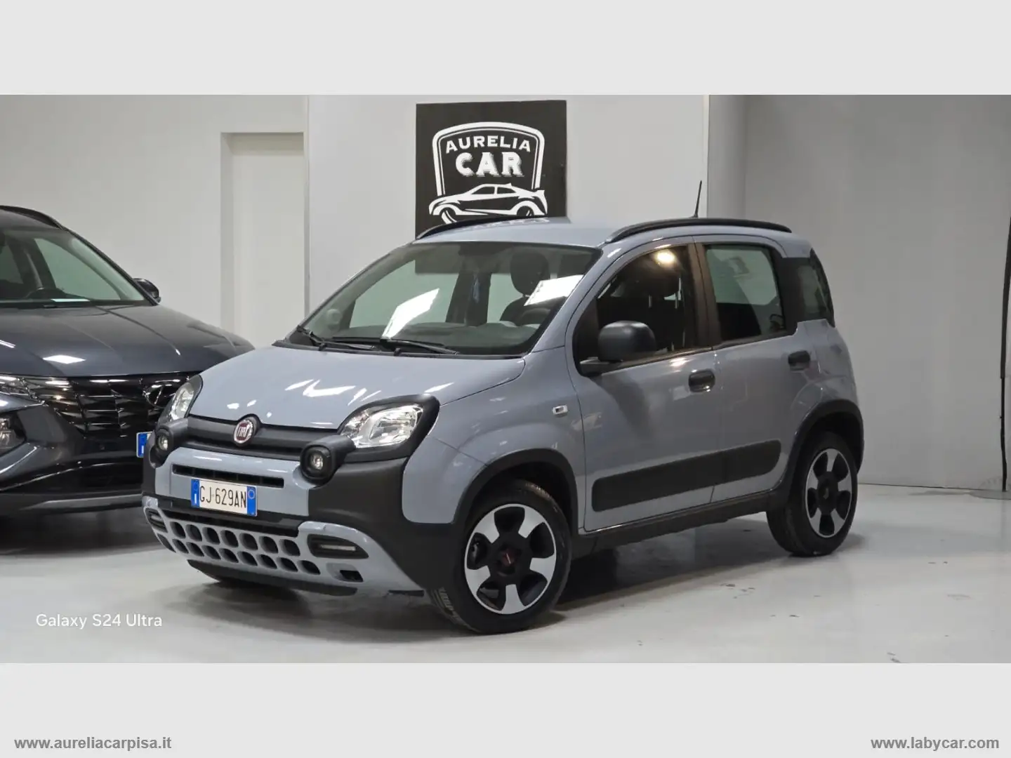 Fiat Panda 1.0 FireFly S&S Hybrid City Cross Grigio - 1