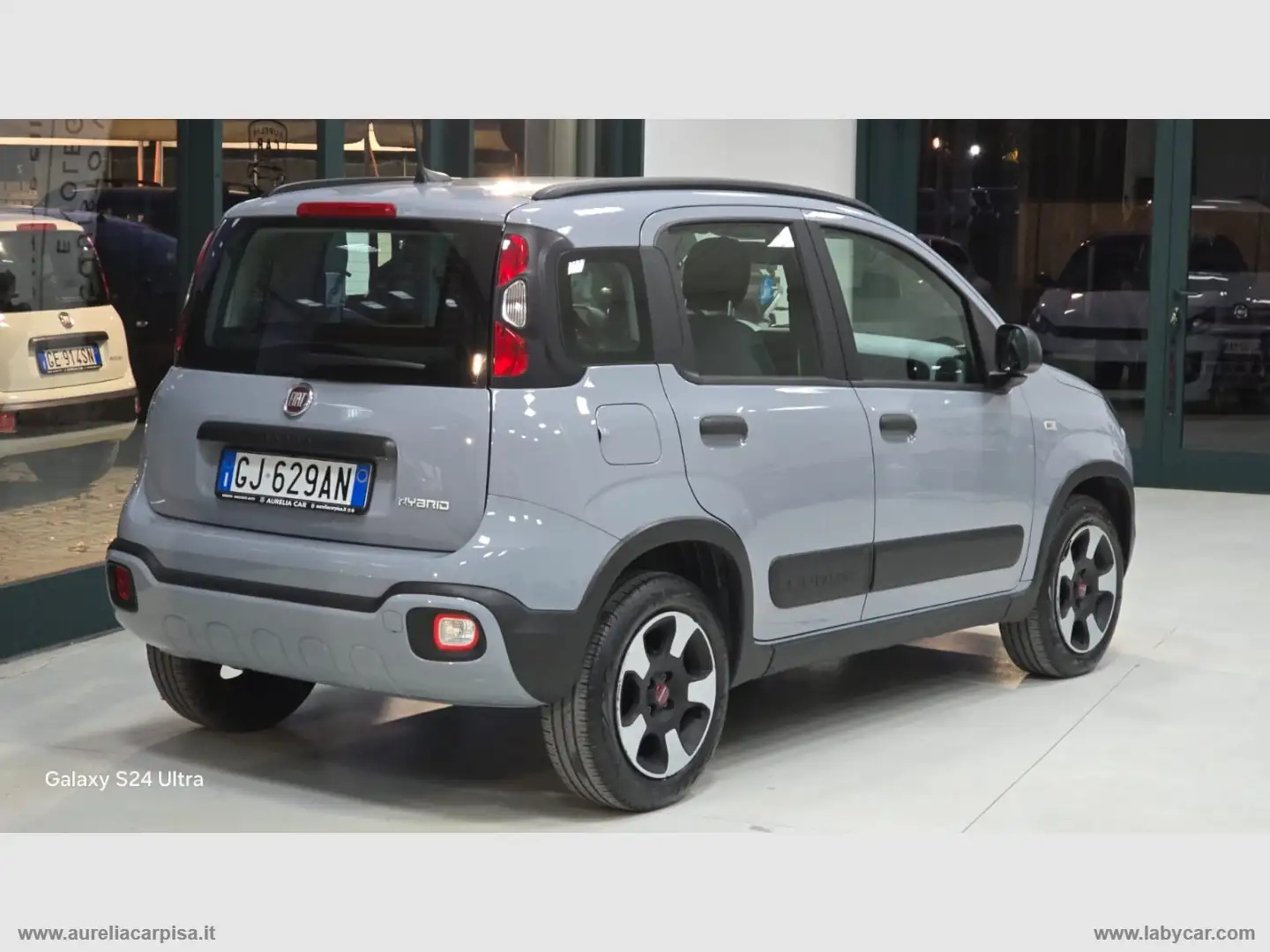 Fiat Panda 1.0 FireFly S&S Hybrid City Cross Grigio - 2