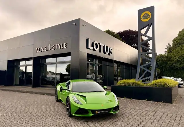 Lotus Emira